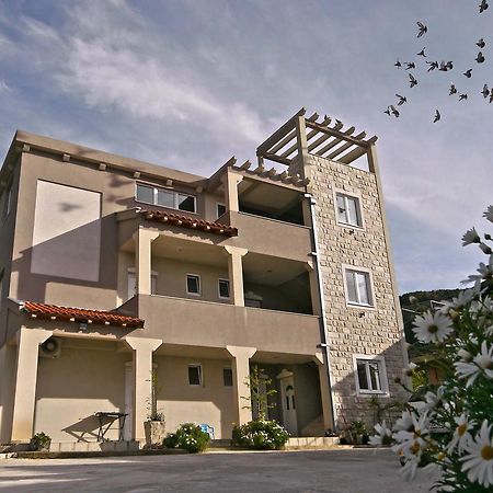 Mirta Apartments Family Farm بودفا المظهر الخارجي الصورة