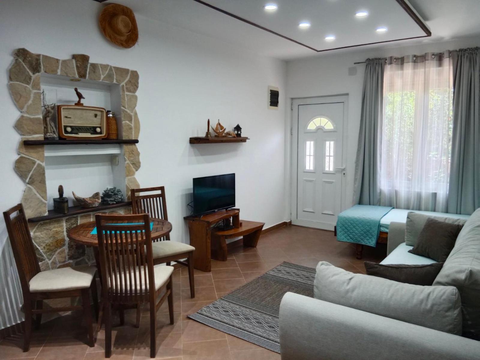 Mirta Apartments Family Farm بودفا المظهر الخارجي الصورة
